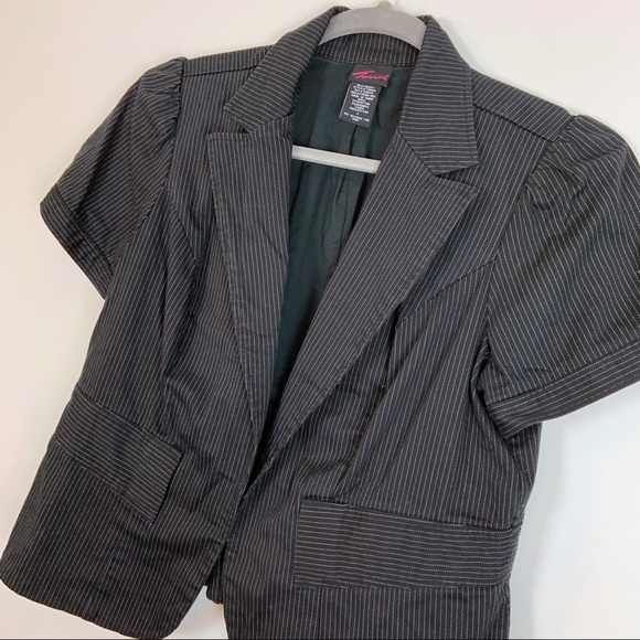 Torrid Short Sleeve Pinstripe Blazer Jacket 2X - Picture 7 of 8